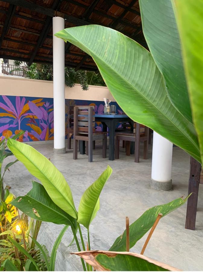 אונה ואטונה Daffodil Restaurant & Holiday Resort מראה חיצוני תמונה