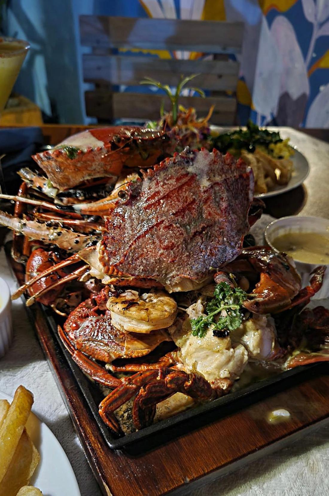 אונה ואטונה Daffodil Restaurant & Holiday Resort מראה חיצוני תמונה